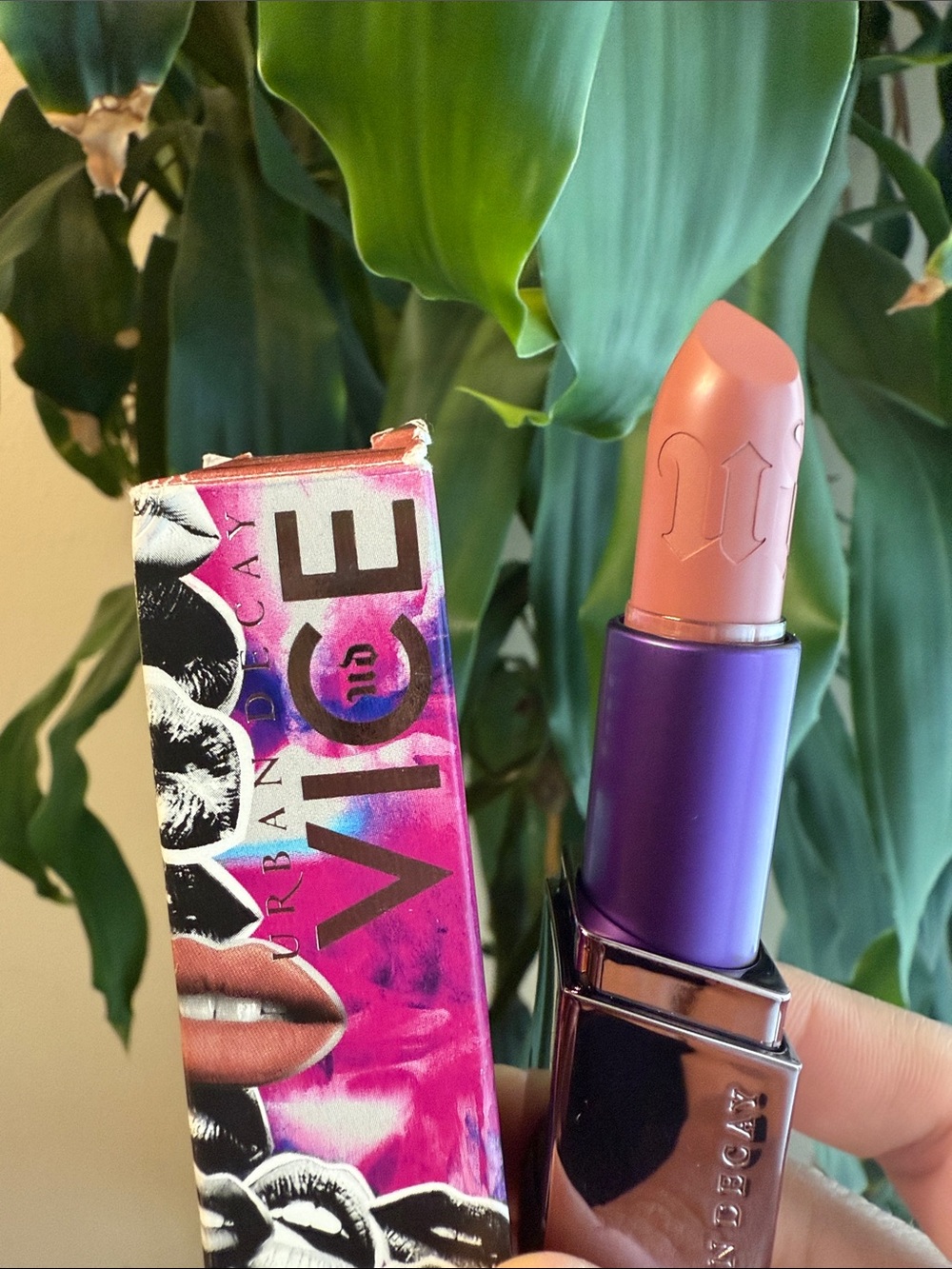 Urban Decay Lipstick - Peachy Pink Nude